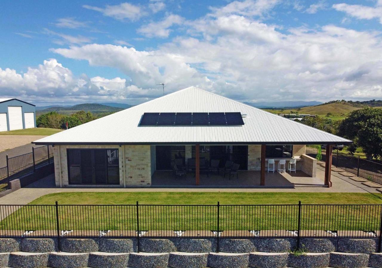 Escape With A View Villa Emu Park Exterior photo